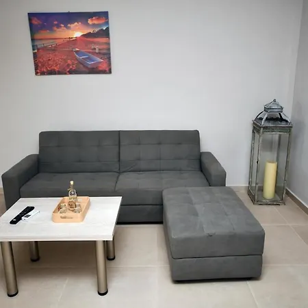 Asterisuites Aparthotel Makry Gialos (Crete)