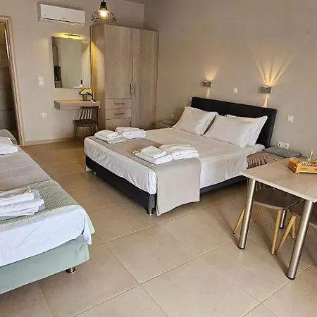 Asterisuites Aparthotel 4*