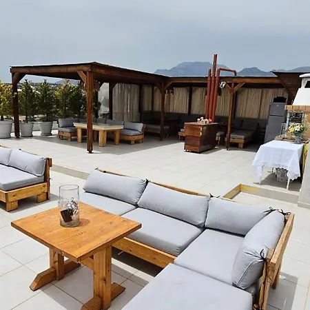 Asterisuites Aparthotel Makry Gialos (Crete)