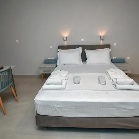 Asterisuites 4* Makrýgialos